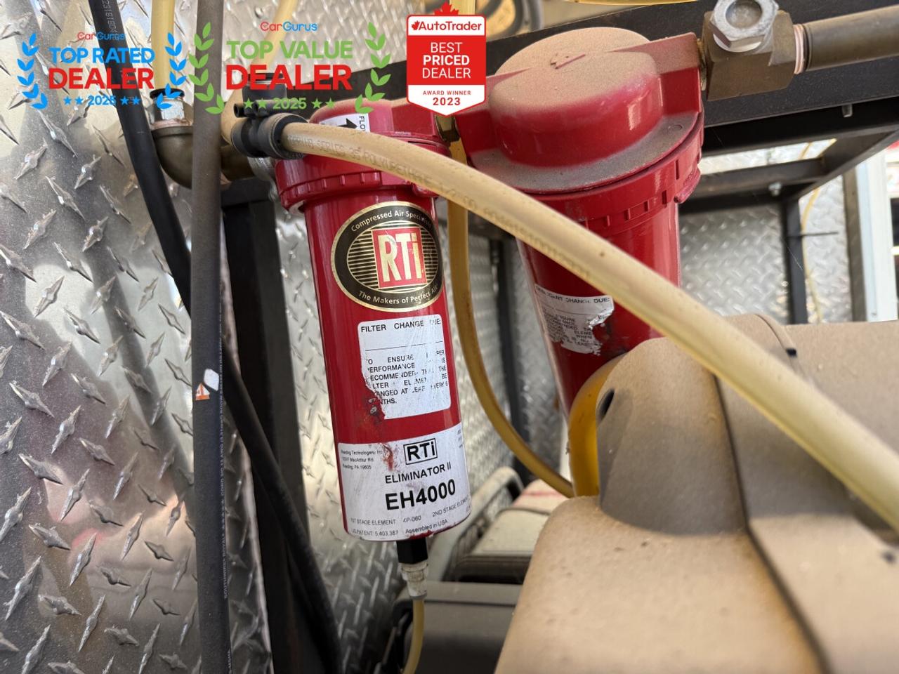 2019 GMC Savana CUTAWAY 3500 139'' | UNICELL BOX | MOBILE RIM REPAIR WORKSHOP Photo