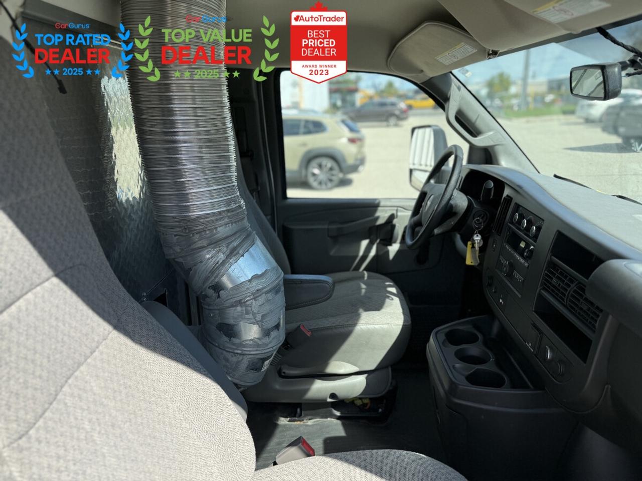 2019 GMC Savana CUTAWAY 3500 139'' | UNICELL BOX | MOBILE RIM REPAIR WORKSHOP Photo