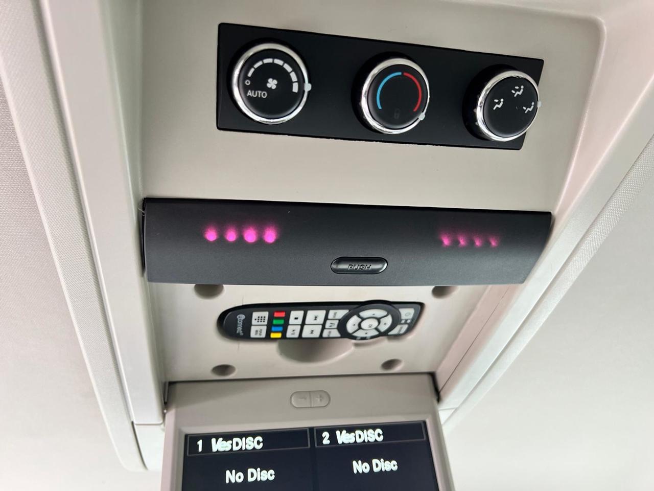 2016 Dodge Grand Caravan Crew Plus Photo