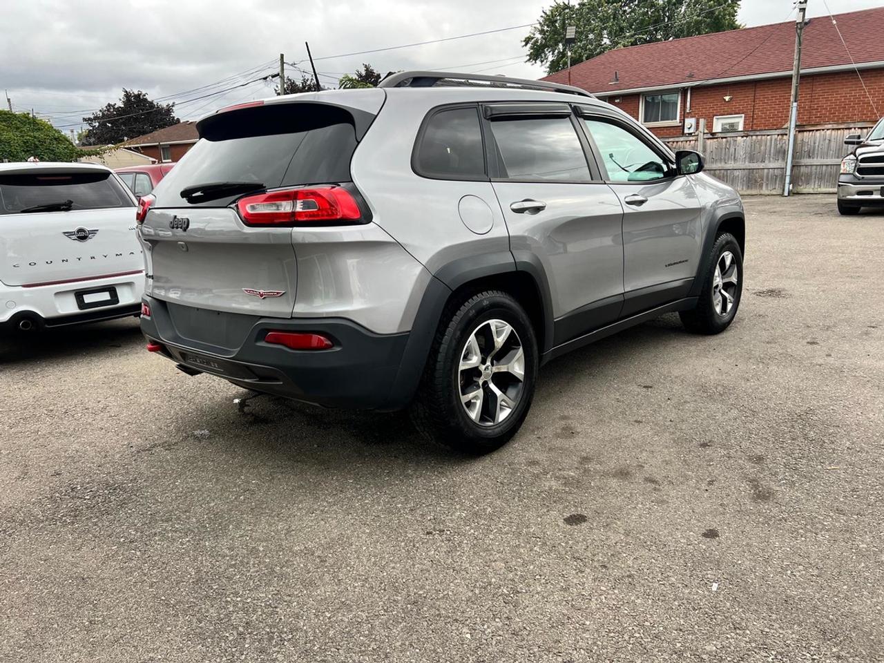 2016 Jeep Cherokee Trailhawk Photo4