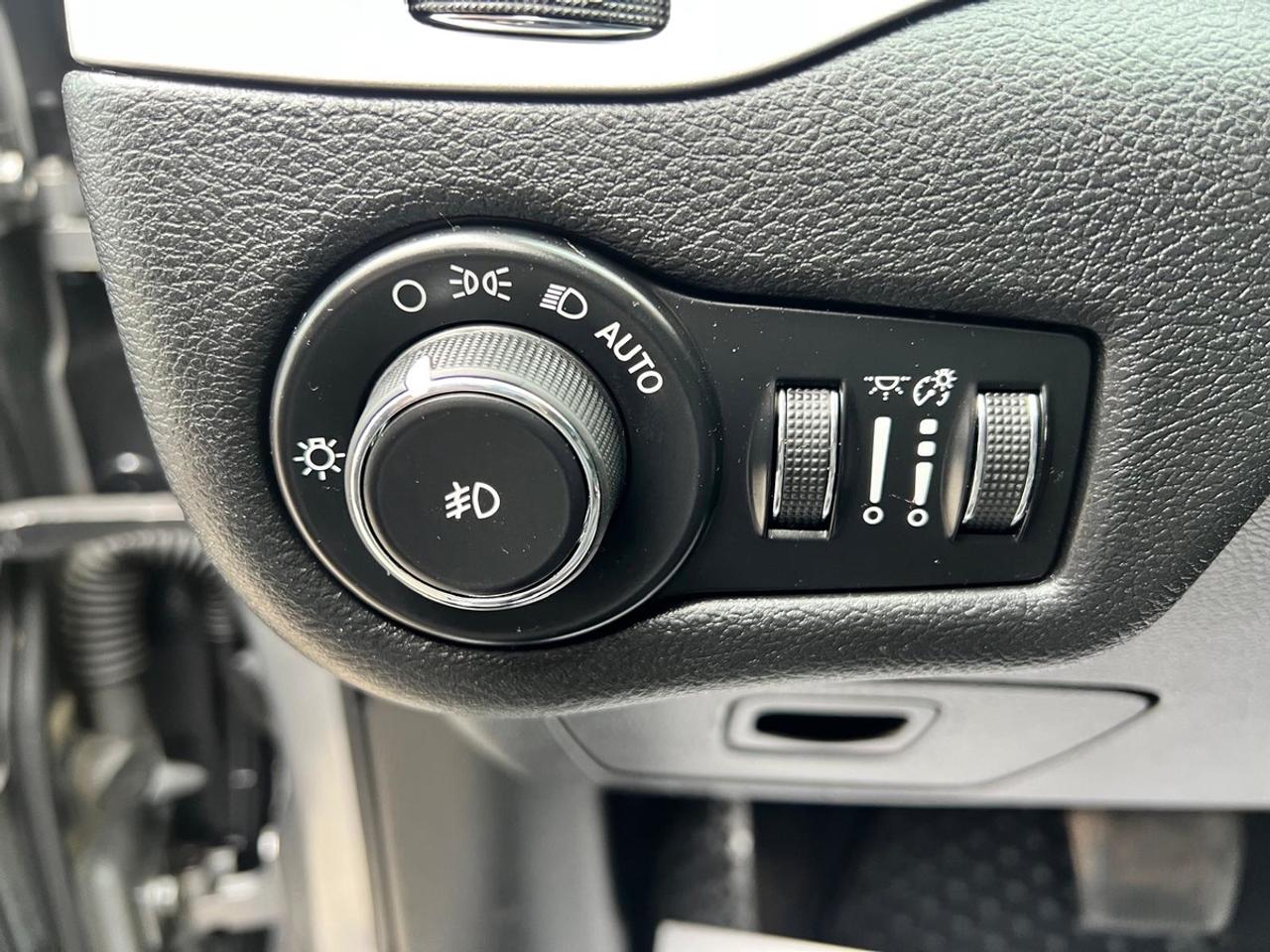 2016 Jeep Cherokee Trailhawk Photo