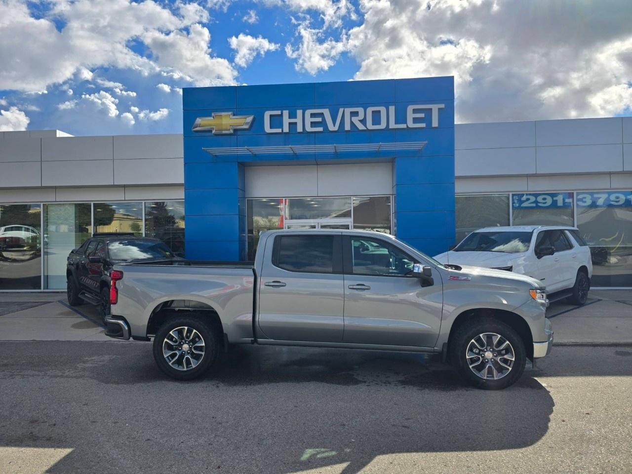 2026 Chevrolet Silverado 1500 Crew Cab Short Box 4-Wheel Drive LT Photo5