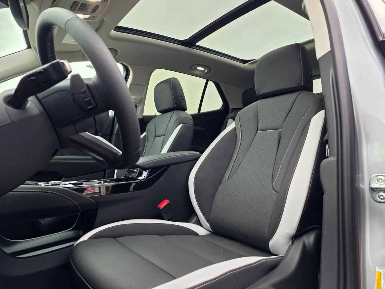 2026 Buick Envision AWD 4dr Sport Touring Photo