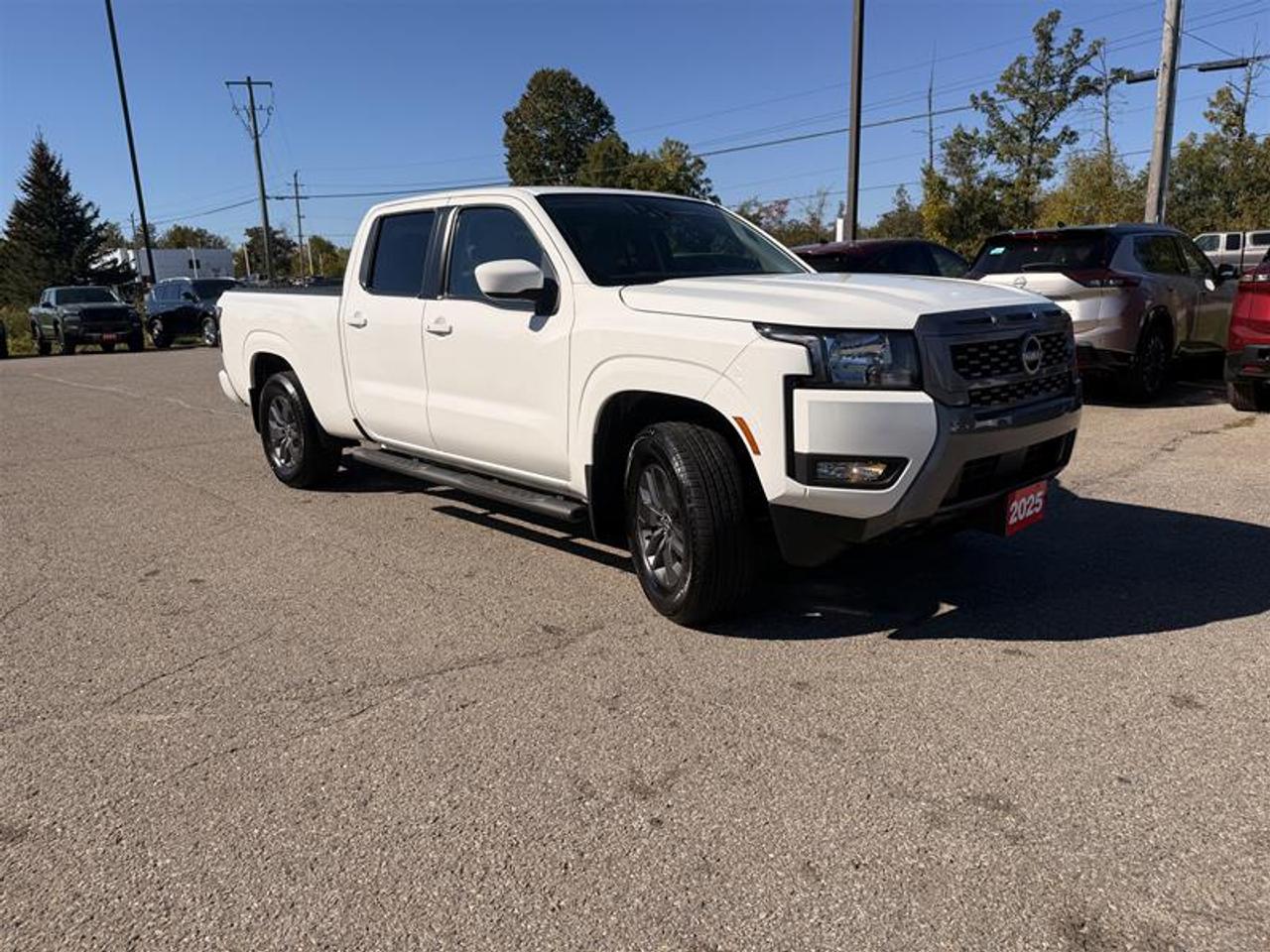 2025 Nissan Frontier Crew Cab 4x4 Long Bed SV Photo