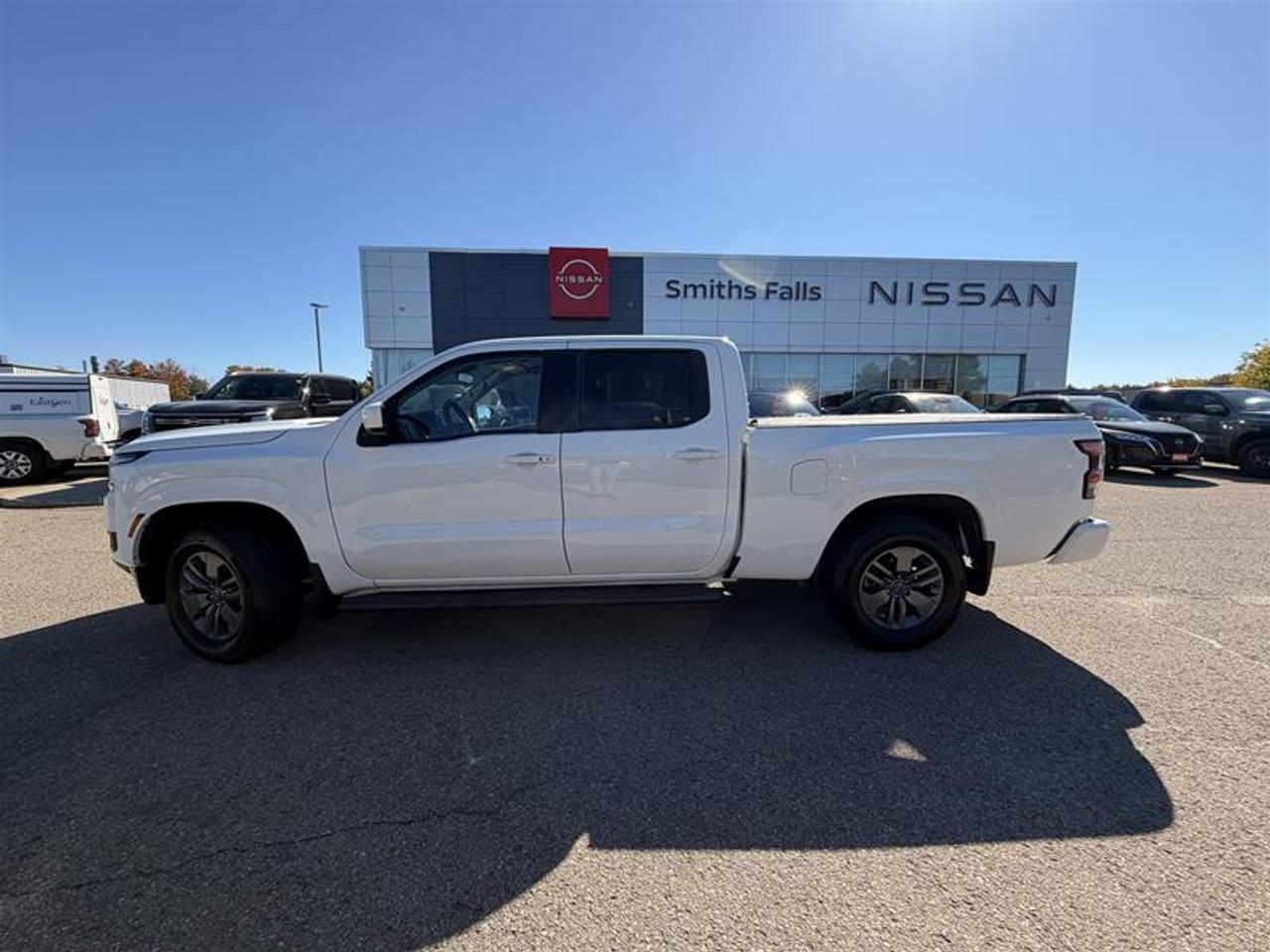 2025 Nissan Frontier Crew Cab 4x4 Long Bed SV Photo