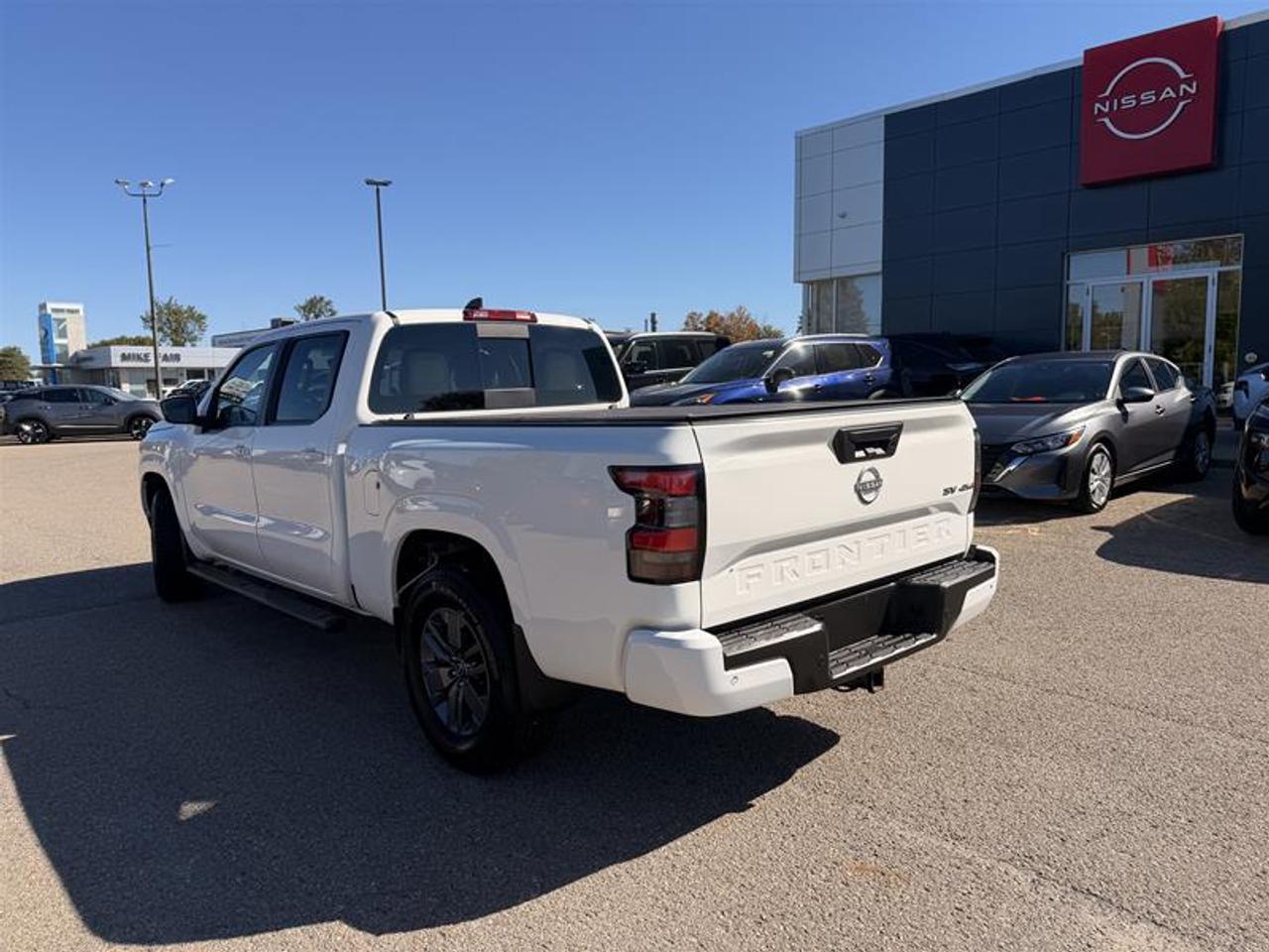 2025 Nissan Frontier Crew Cab 4x4 Long Bed SV Photo