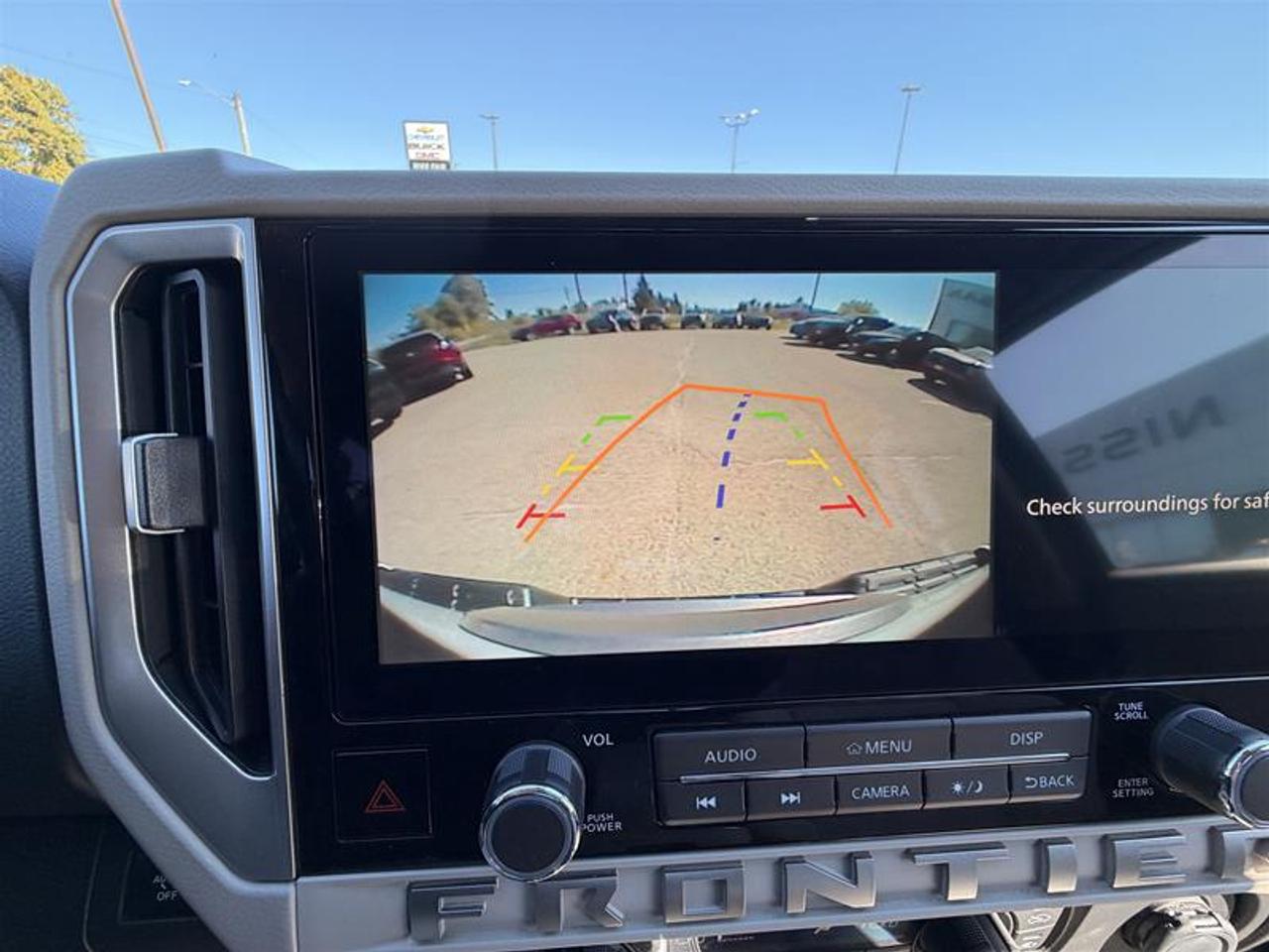 2025 Nissan Frontier Crew Cab 4x4 Long Bed SV Photo