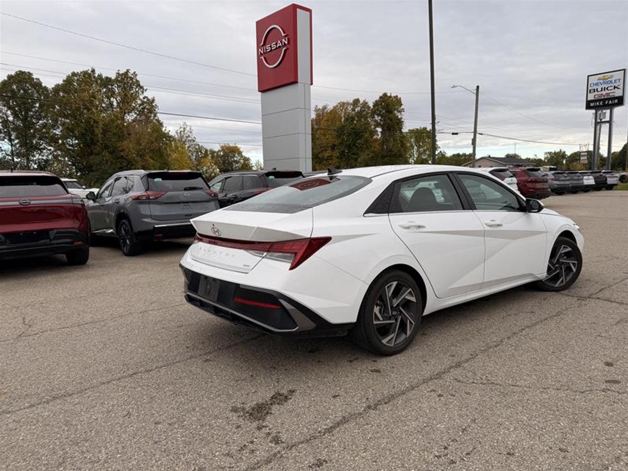2026 Hyundai Elantra Hybrid Luxury Sedan Photo