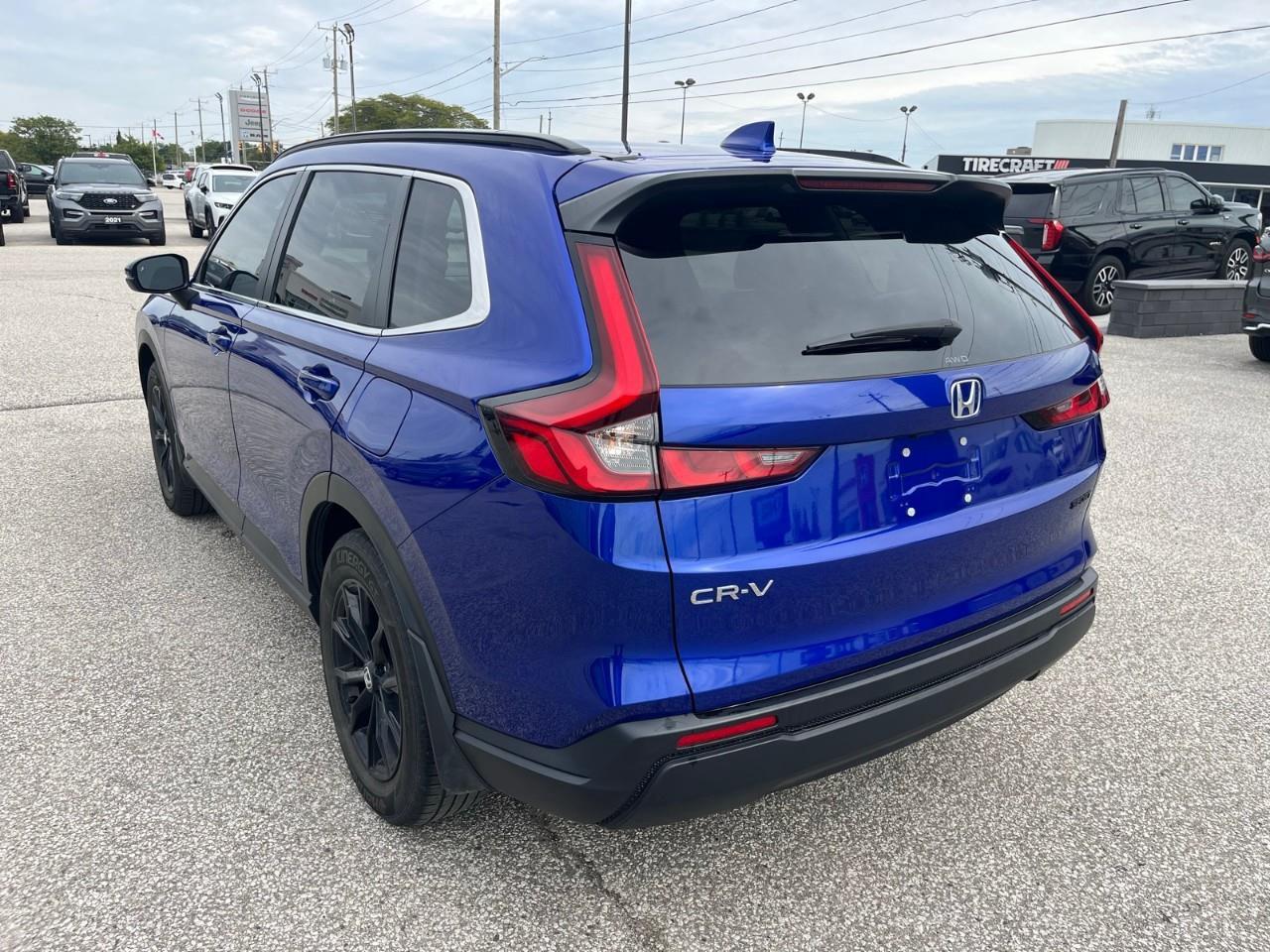 2024 Honda CR-V Sport Blind Spot Monitoring & Lane Keep Assist | Dual-Zone Climate Control | Power Liftgate Photo
