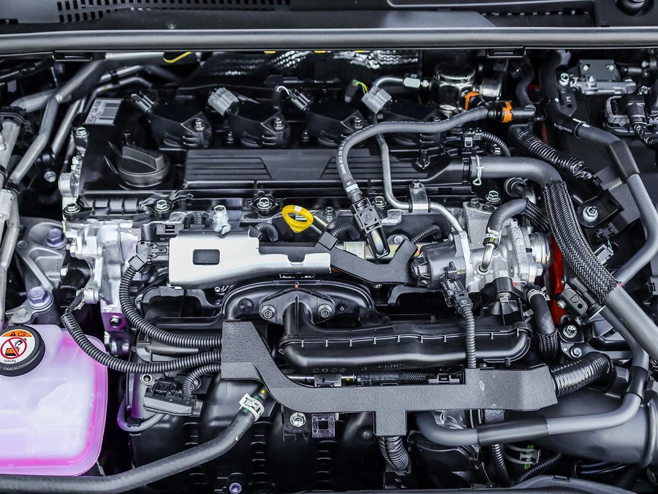 2027 Toyota Prius Plug-In Hybrid SE Photo4