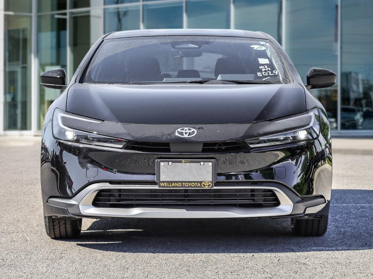 2027 Toyota Prius Plug-In Hybrid SE Photo