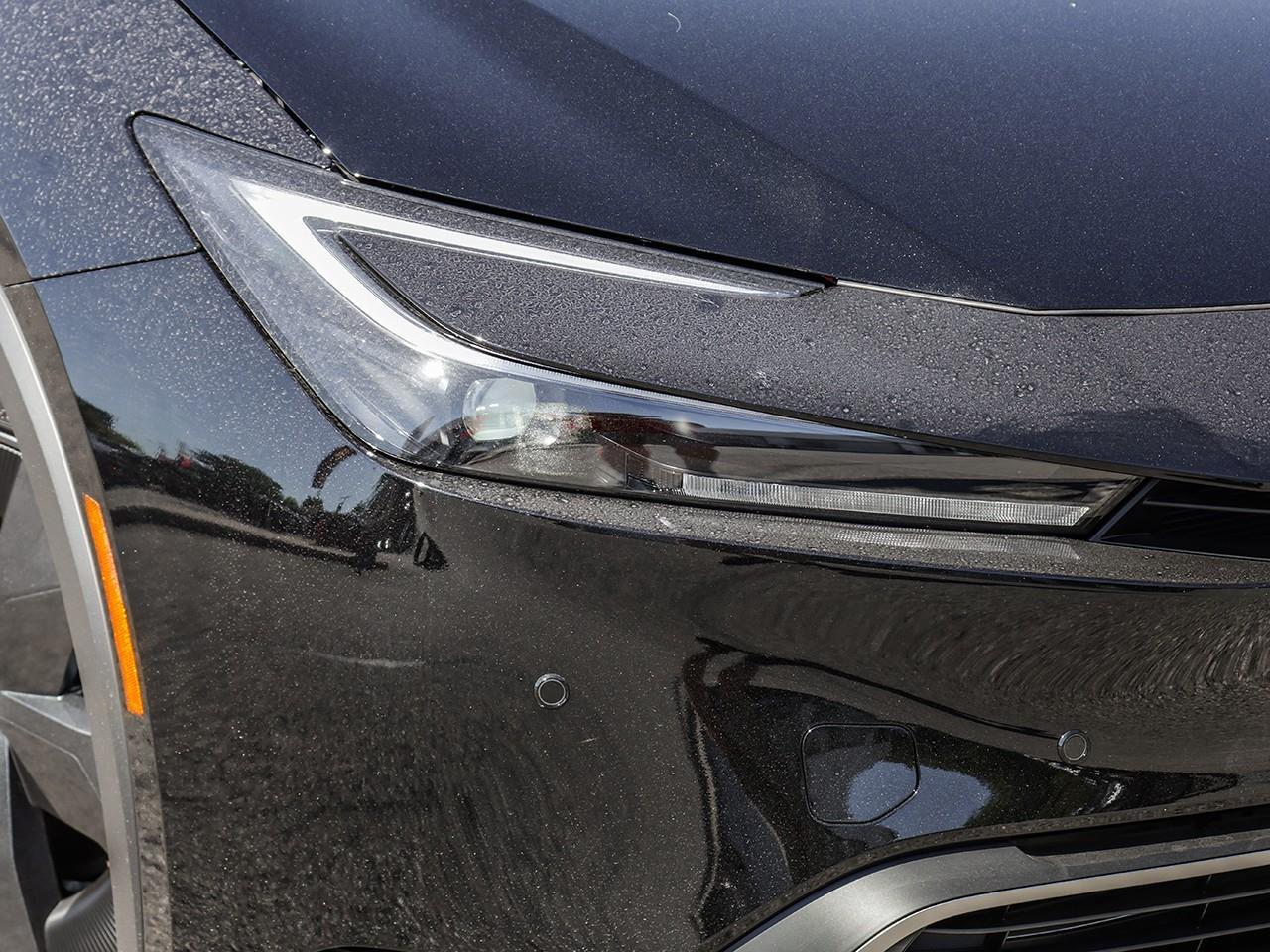 2027 Toyota Prius Plug-In Hybrid SE Photo