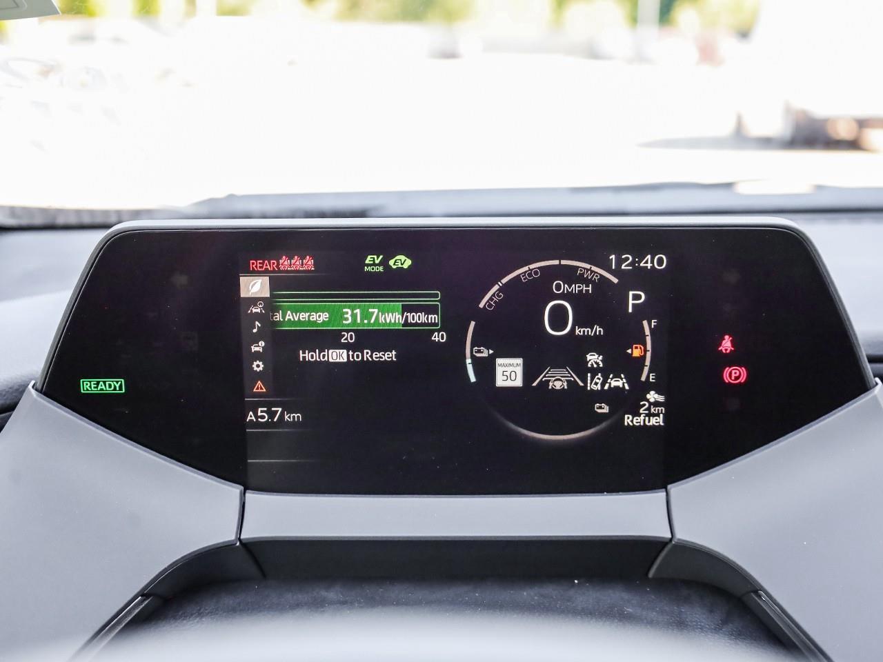 2027 Toyota Prius Plug-In Hybrid SE Photo