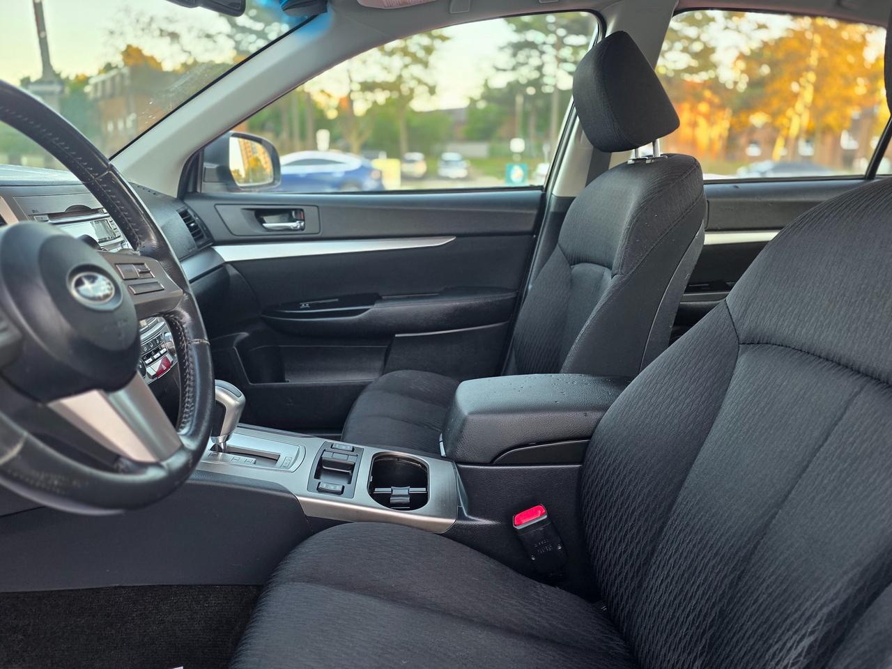2011 Subaru Legacy 2.5i Prem AWP/Pwr Moon Photo