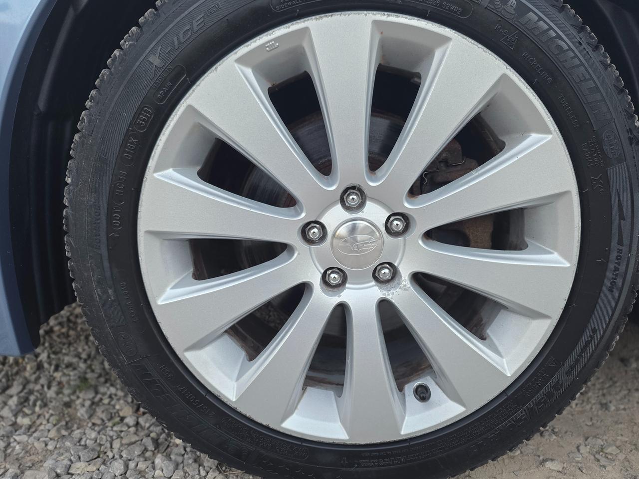2011 Subaru Legacy 2.5i Prem AWP/Pwr Moon Photo