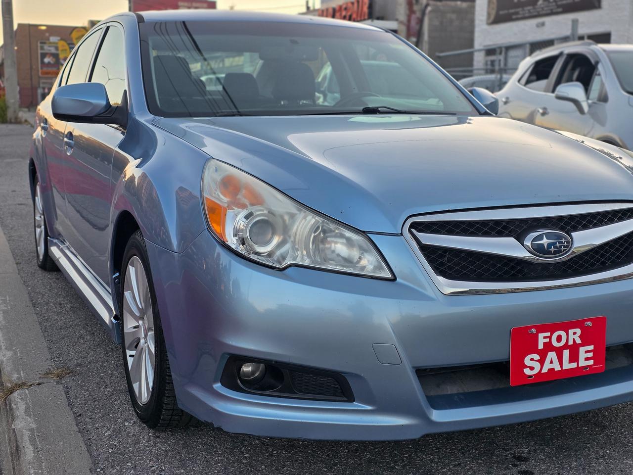2011 Subaru Legacy 2.5i Prem AWP/Pwr Moon - Photo #1