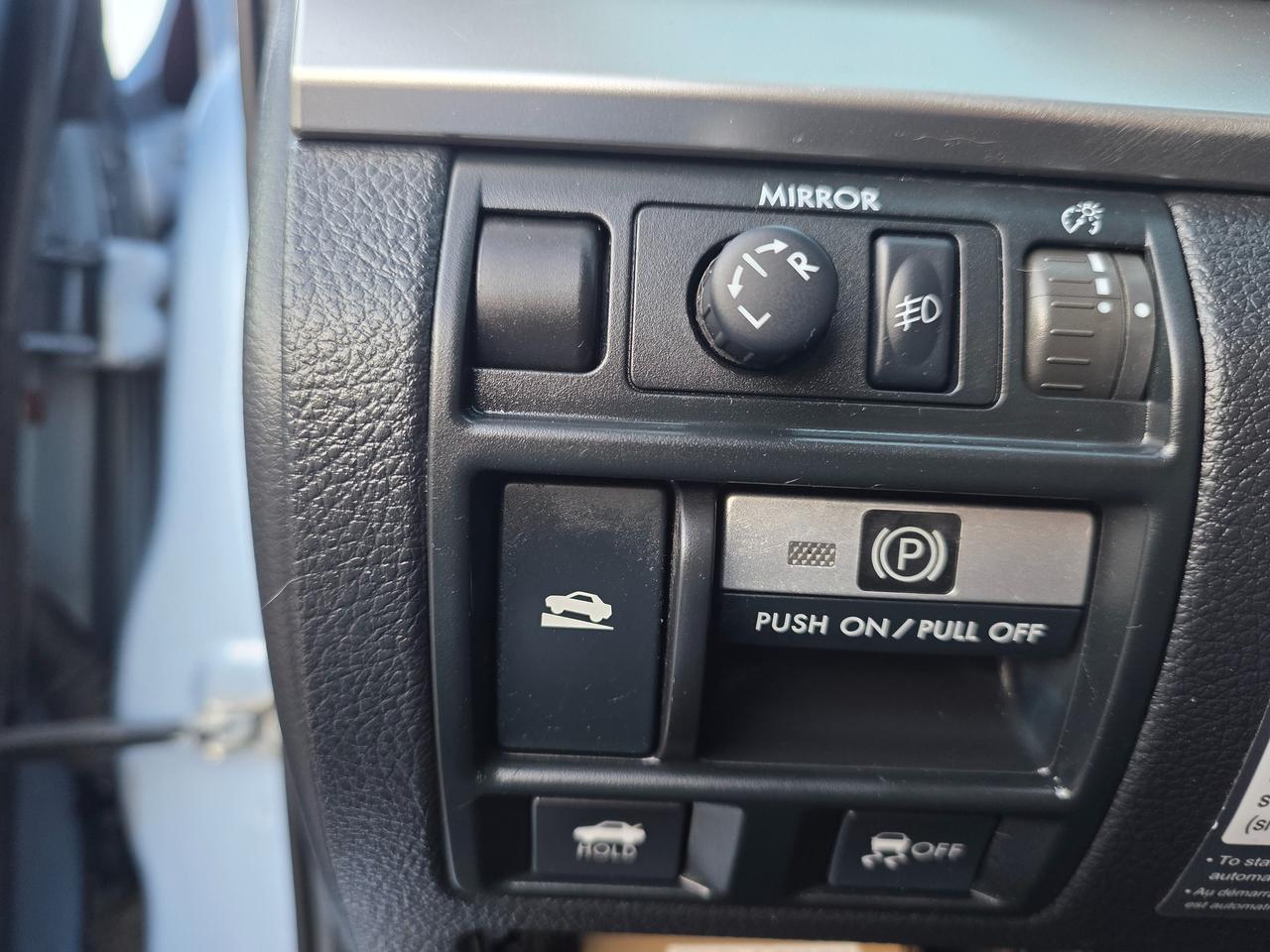 2011 Subaru Legacy 2.5i Prem AWP/Pwr Moon Photo