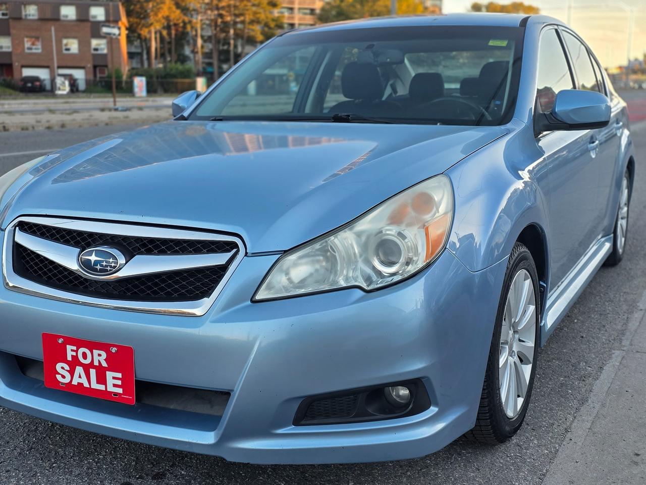 2011 Subaru Legacy 2.5i Prem AWP/Pwr Moon Photo2