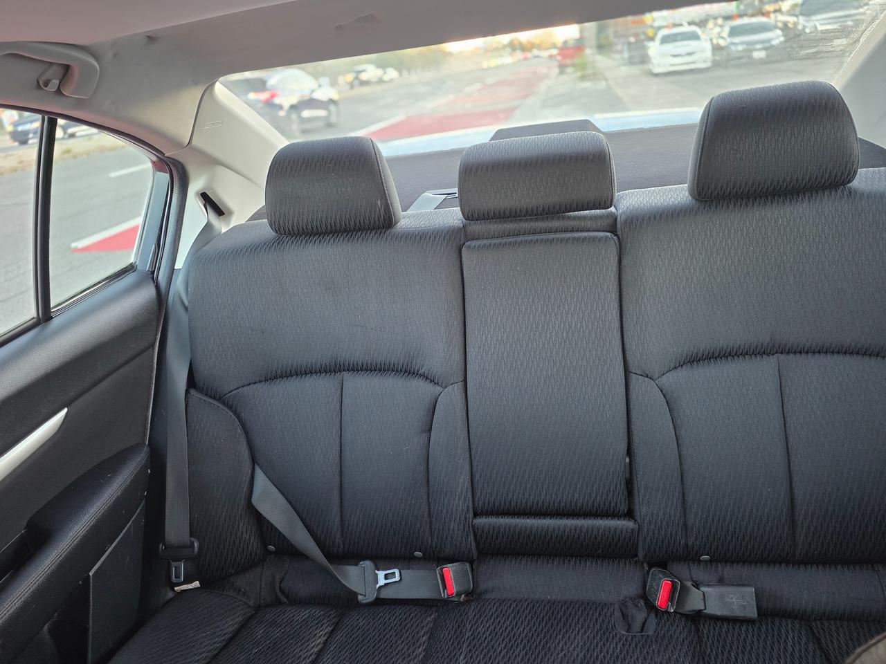 2011 Subaru Legacy 2.5i Prem AWP/Pwr Moon Photo