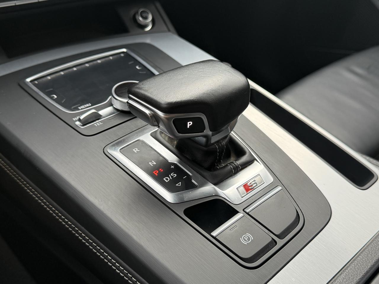 2018 Audi SQ5 Technik Photo