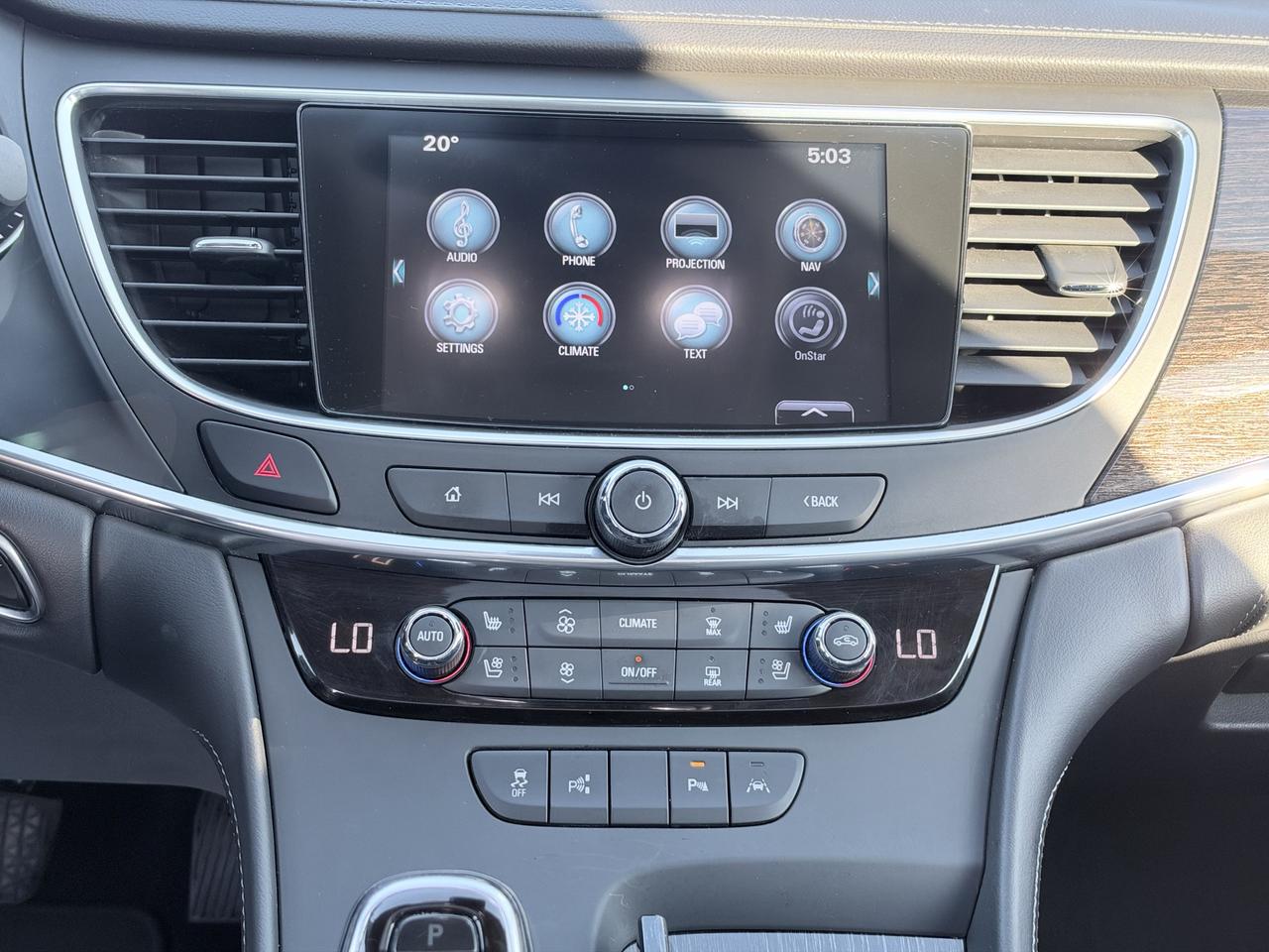 2017 Buick LaCrosse Premium // LEATHER // AWD // REVERSE CAM Photo