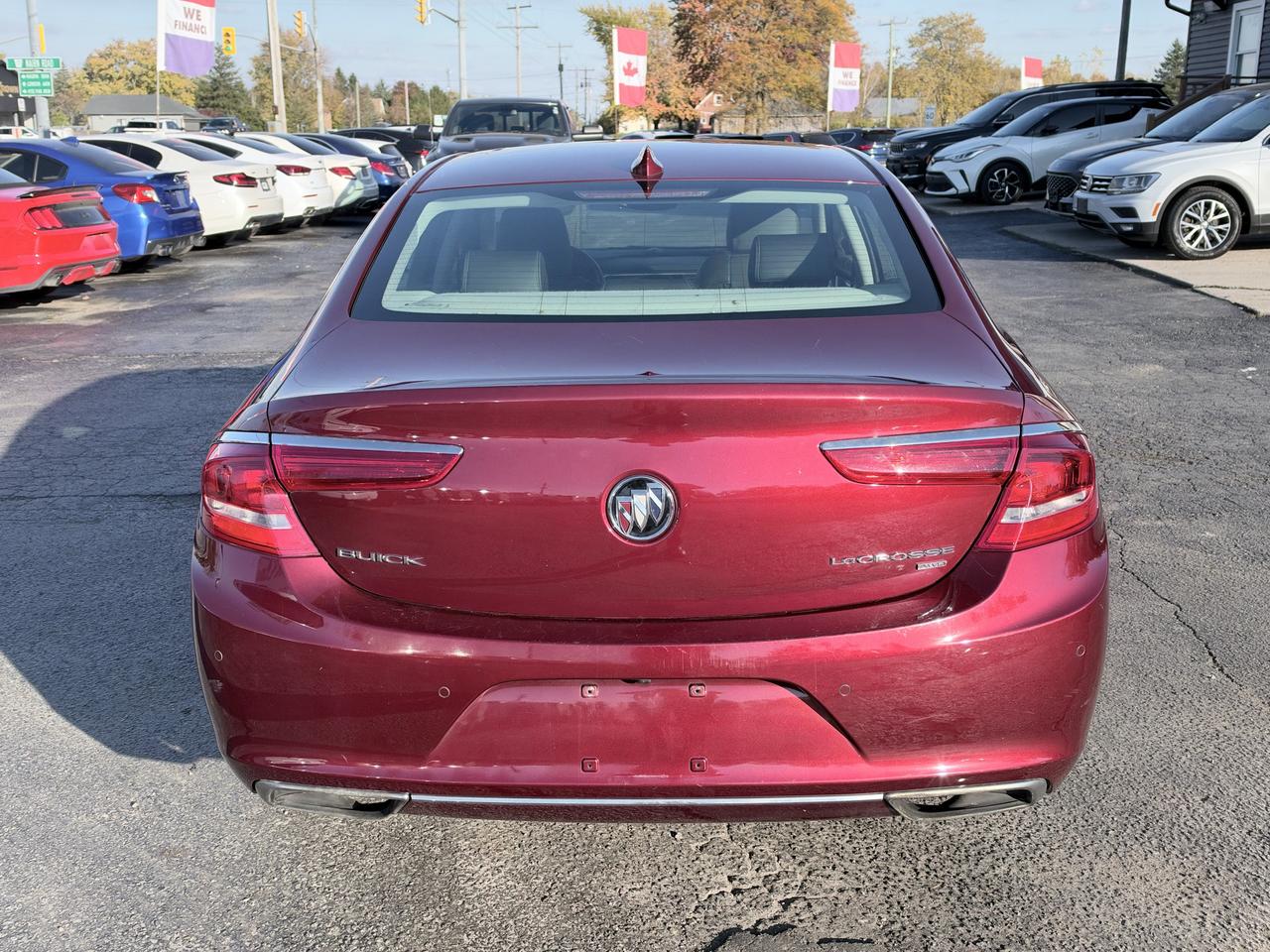 2017 Buick LaCrosse Premium // LEATHER // AWD // REVERSE CAM Photo3