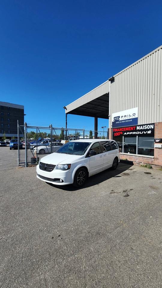 2017 Dodge Grand Caravan SXT - Photo #1