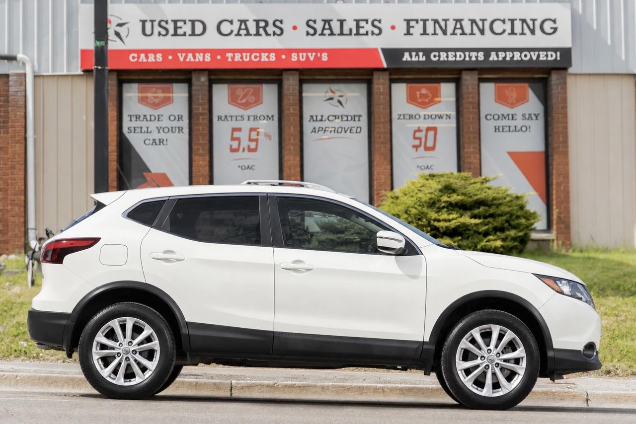 White 2018 Nissan Qashqai SUV / Crossover Continuously Variable Transmission
