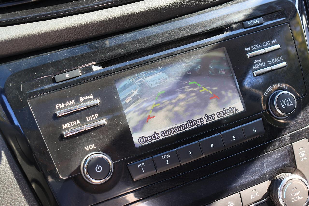 2018 Nissan Qashqai SV | AWD | Sunroof | Cam | Nissan Service History Photo65