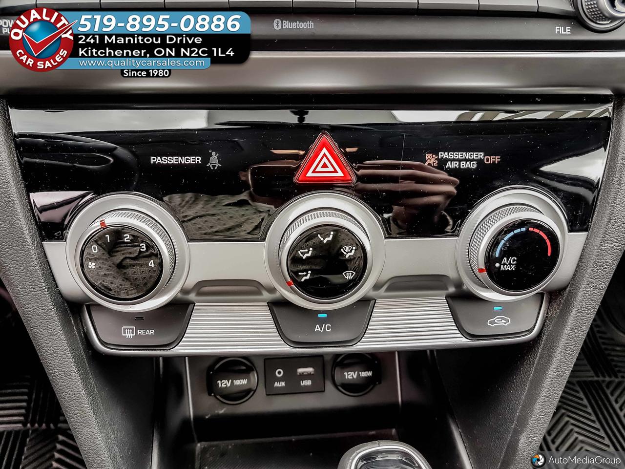 2020 Hyundai Elantra Preferred *HEATED SEATS* Photo