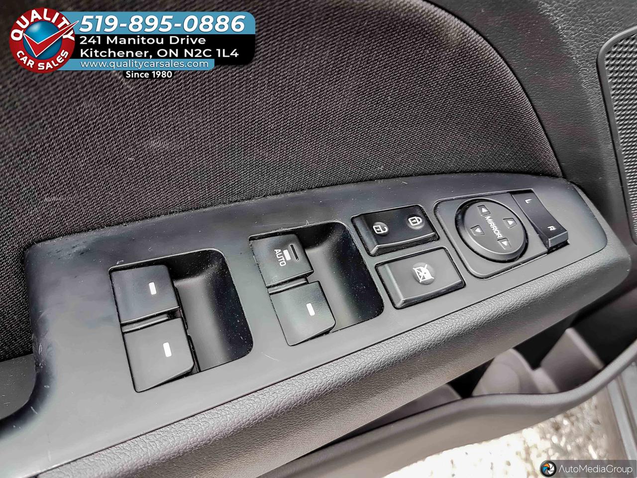 2020 Hyundai Elantra Preferred *HEATED SEATS* Photo