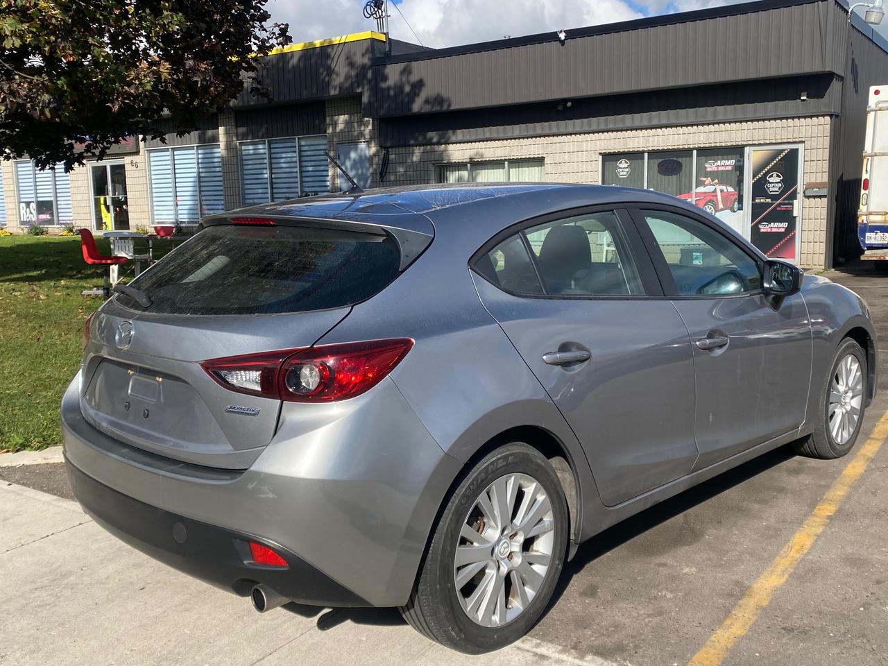 2014 Mazda MAZDA3 GX-SKY Photo