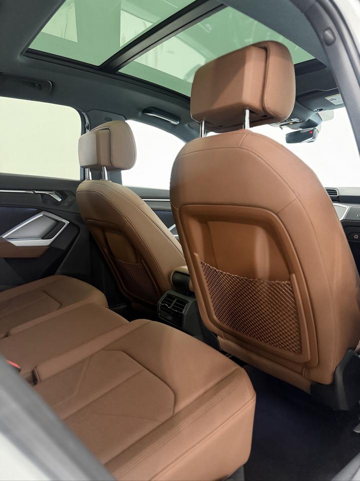2021 Audi Q3 PROGRESSIV | S-LINE | PANOROOF | CARPLAY Photo