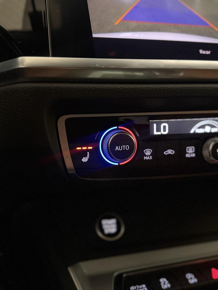 2021 Audi Q3 PROGRESSIV | S-LINE | PANOROOF | CARPLAY Photo