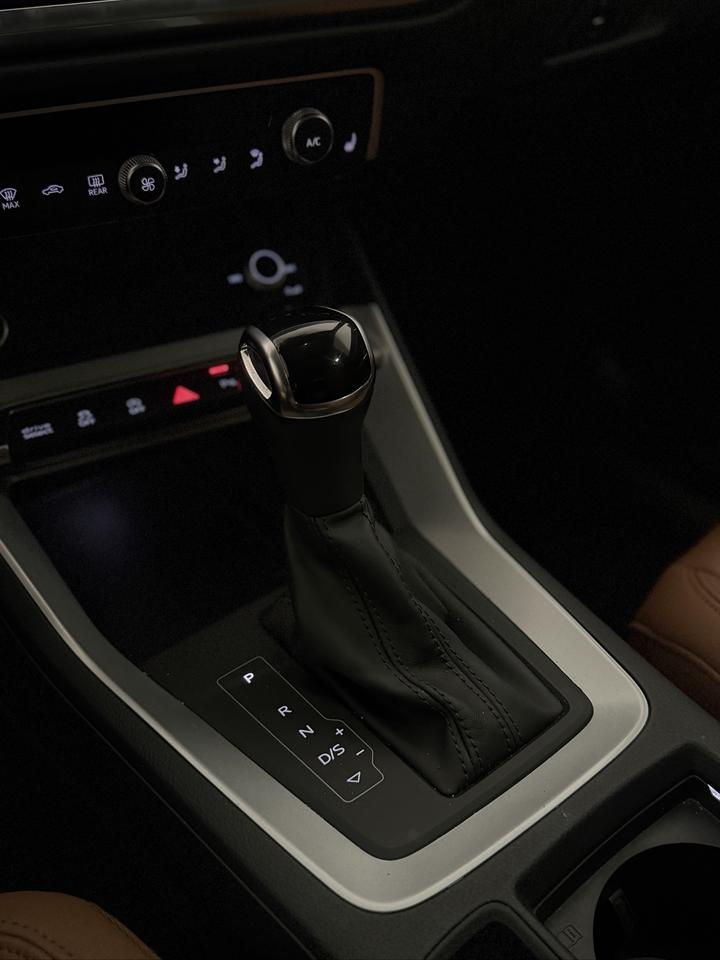 2021 Audi Q3 PROGRESSIV | S-LINE | PANOROOF | CARPLAY Photo