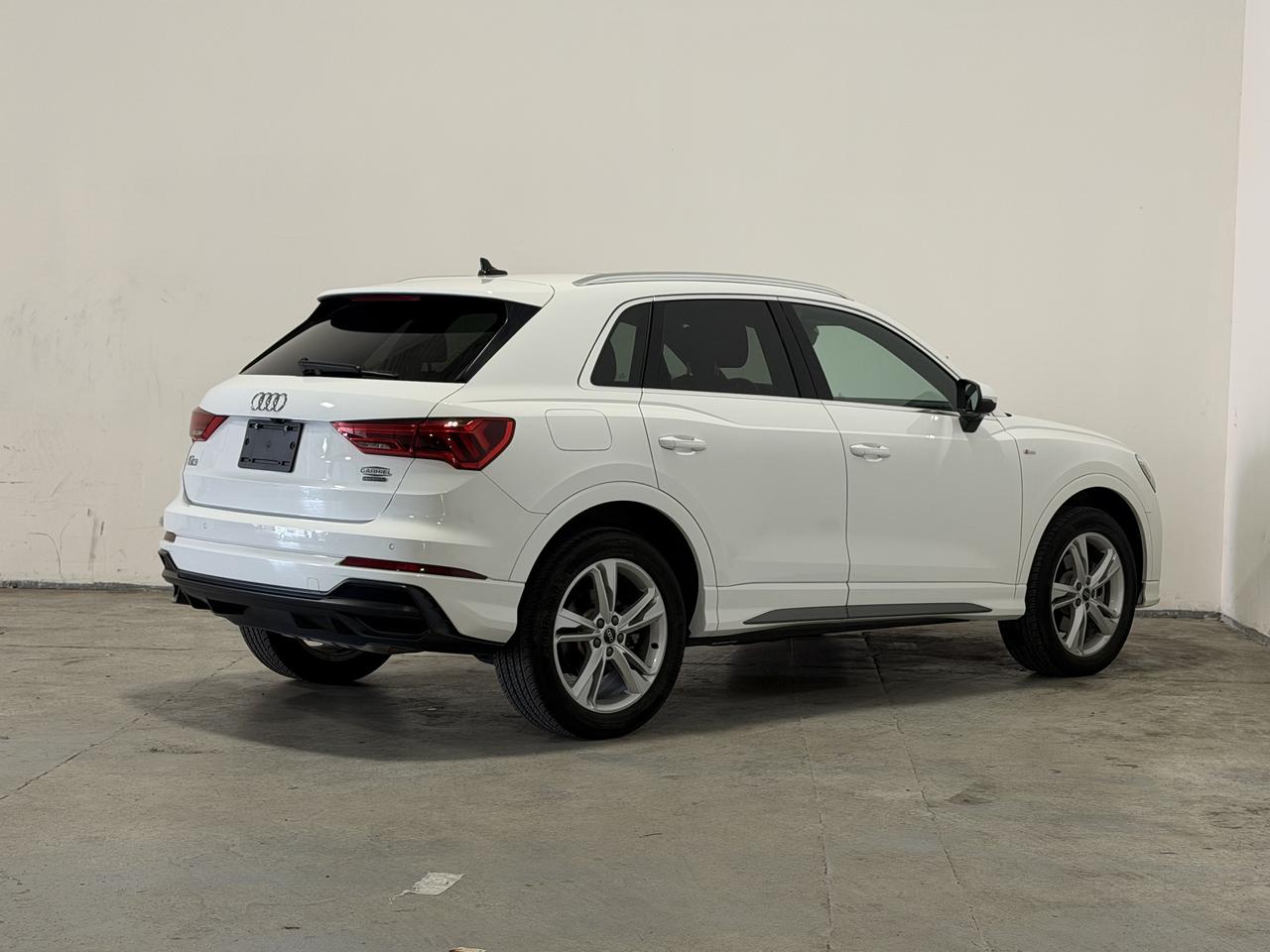 2021 Audi Q3 PROGRESSIV | S-LINE | PANOROOF | CARPLAY Photo3