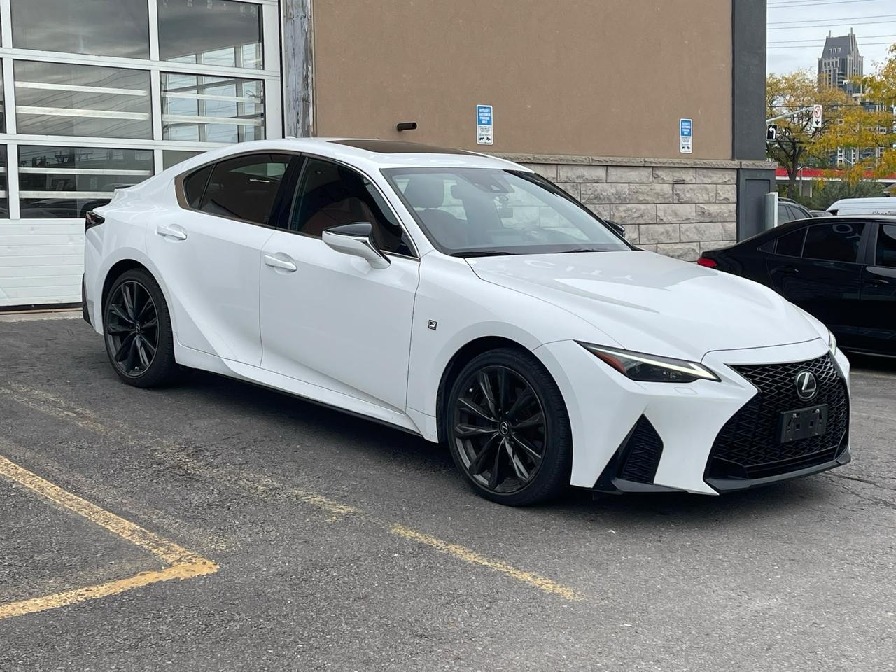 2023 Lexus IS IS 300| CLEAN CARFAX| NO CLAIMS | Photo1