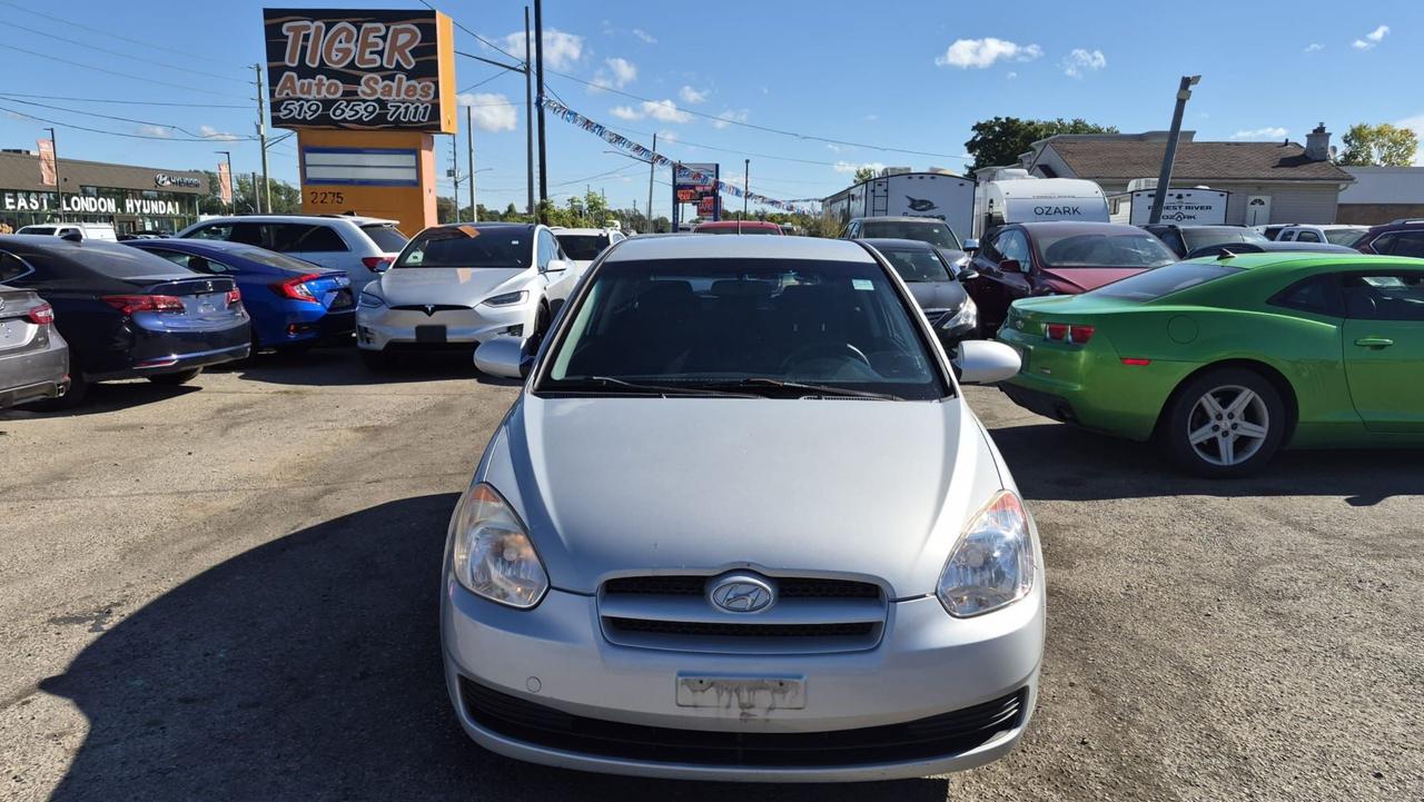 2009 Hyundai Accent AUTO, HATCH, GREAT ON FUEL, AS IS SPECIAL Photo