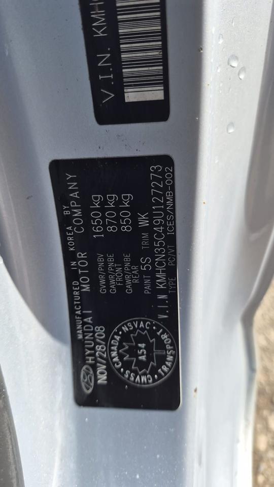 2009 Hyundai Accent AUTO, HATCH, GREAT ON FUEL, AS IS SPECIAL Photo