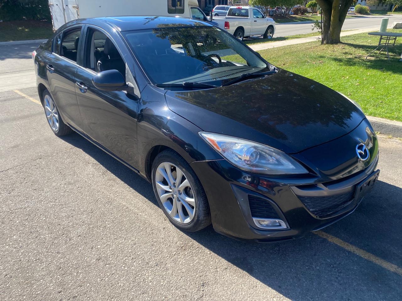 2011 Mazda MAZDA3 GT Photo