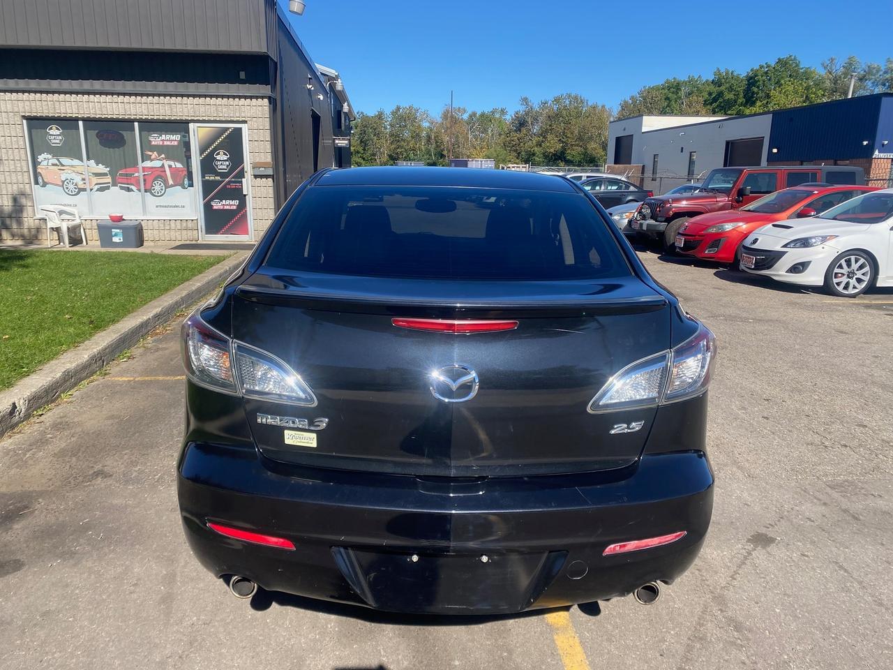 2011 Mazda MAZDA3 GT Photo