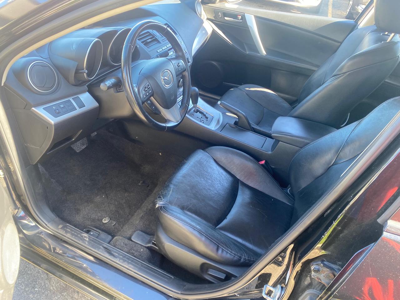 2011 Mazda MAZDA3 GT Photo