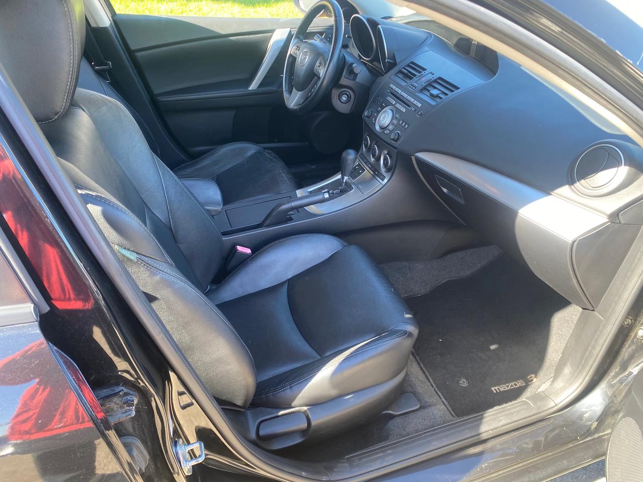 2011 Mazda MAZDA3 GT Photo