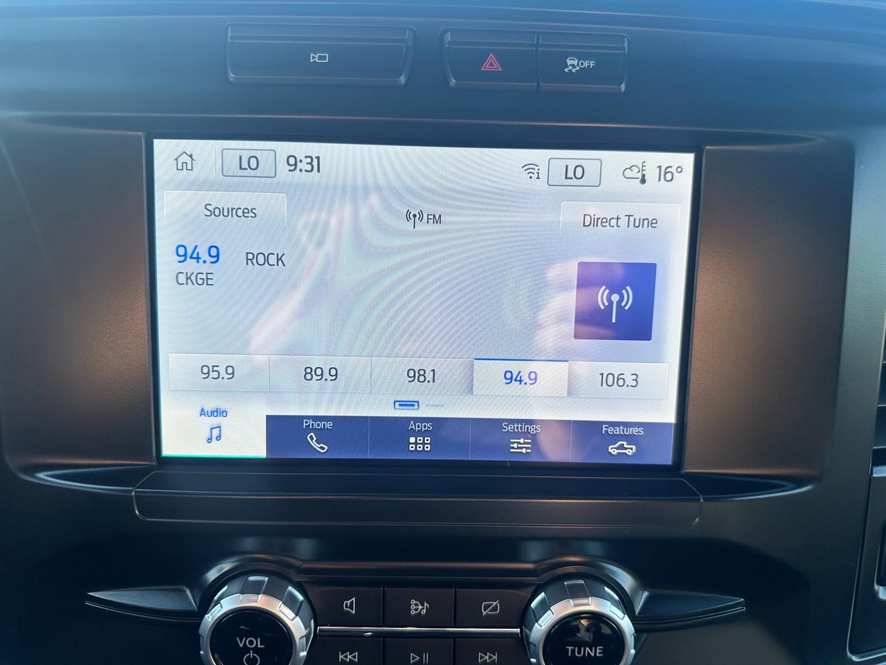 2022 Ford F-150 XLT Crew4x4 5.0L Cloth RvCam XM CarPlay Bluetooth Photo