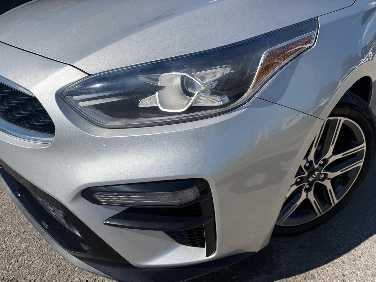 2019 Kia Forte EX / HTD SEATS / ROOF / BLINDSPOT / HTD STEERING Photo