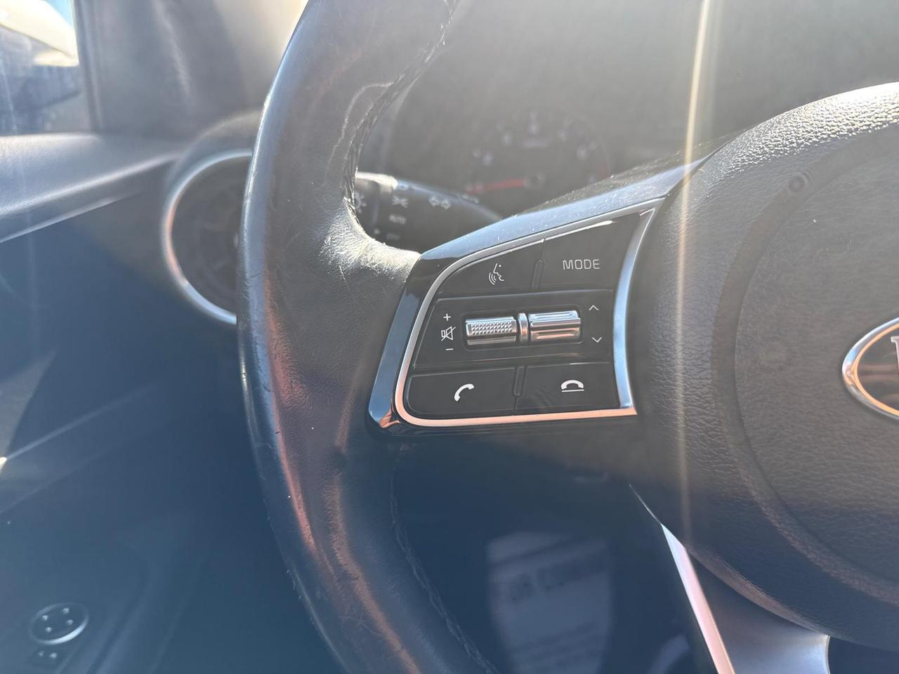 2019 Kia Forte EX / HTD SEATS / ROOF / BLINDSPOT / HTD STEERING Photo