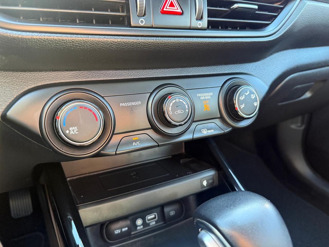 2019 Kia Forte EX / HTD SEATS / ROOF / BLINDSPOT / HTD STEERING Photo