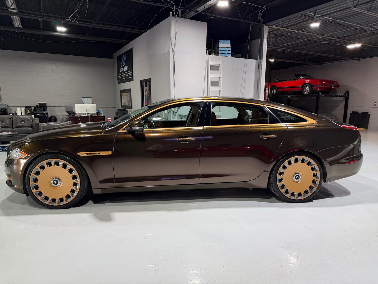 2011 Jaguar XJ XJL Supercharged *CLEAN CARFAX* Photo
