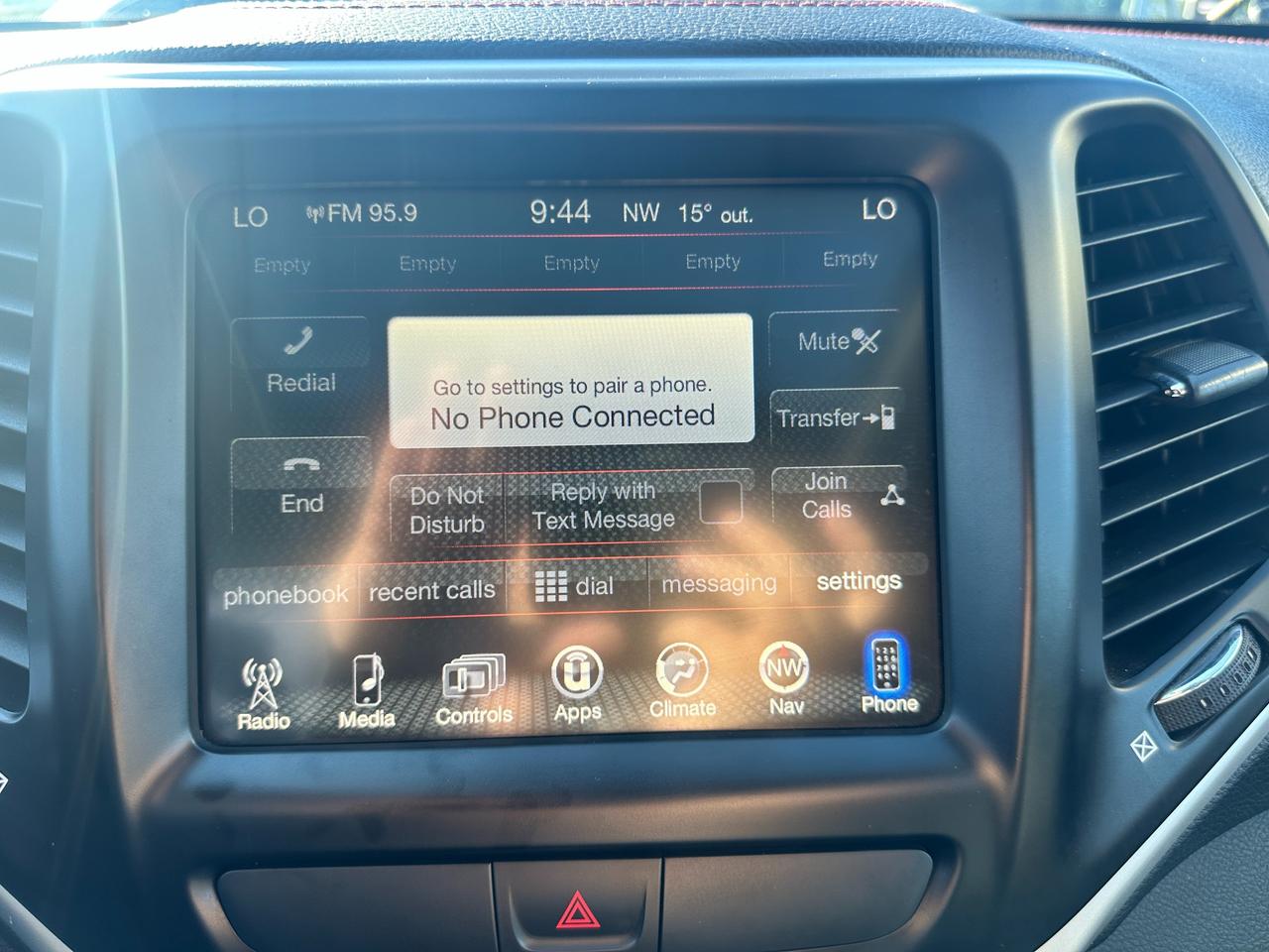 2017 Jeep Cherokee Trailhawk4X4 HTD-Leather PanoRoof NAV RvCam XM A/C Photo