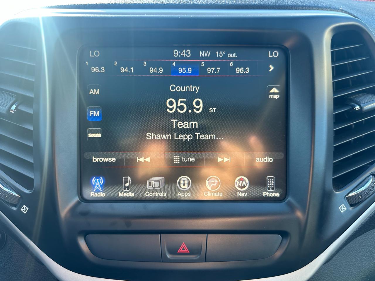 2017 Jeep Cherokee Trailhawk4X4 HTD-Leather PanoRoof NAV RvCam XM A/C Photo